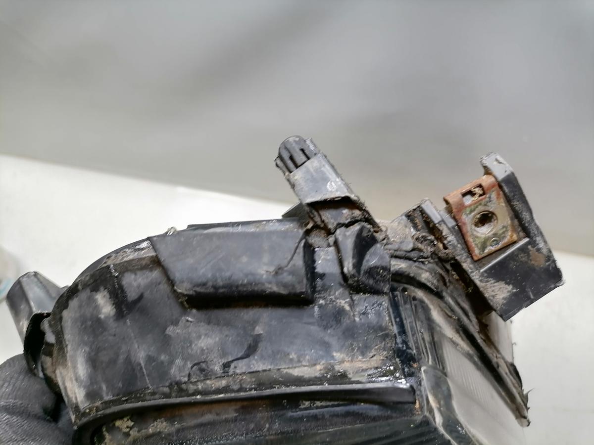 Volvo V70 2 original Scheinwerfer vorn links Halogen Bj.2000